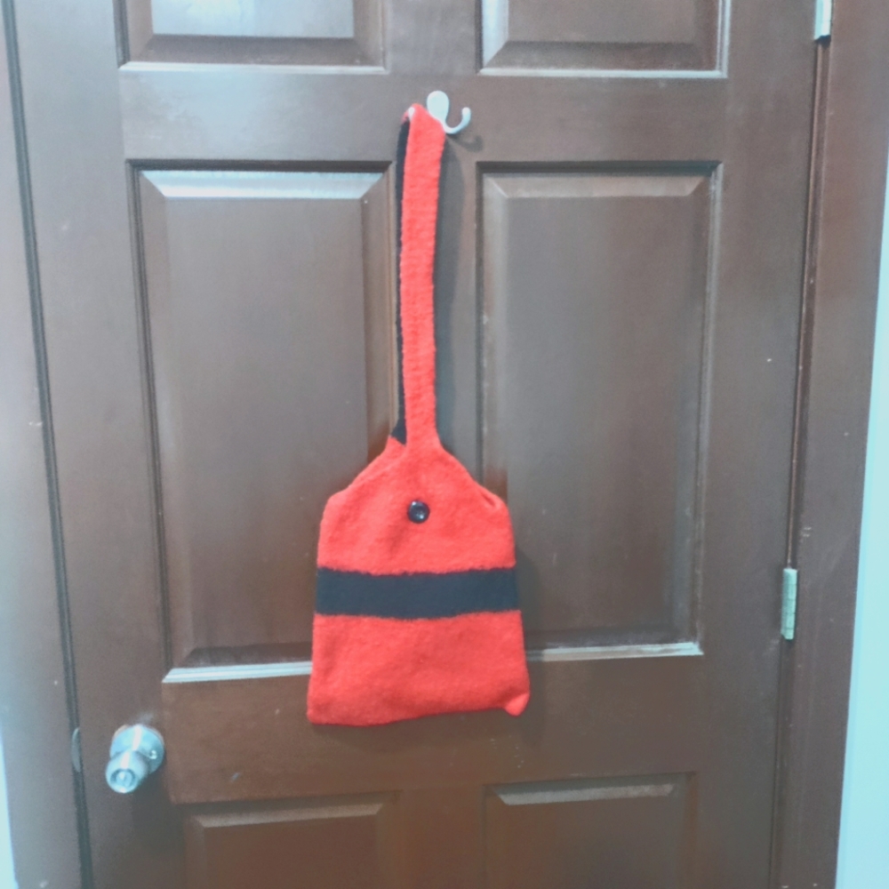 Red and black wool purse
